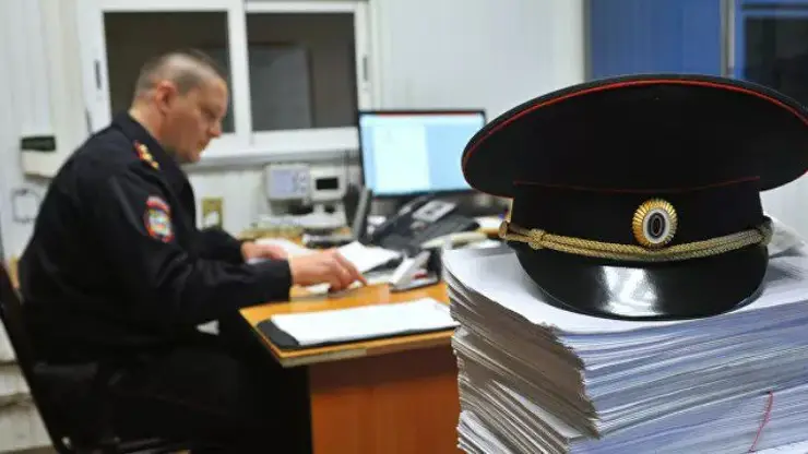 В Зеленогорске задержали 22-летнего курьера мошенников