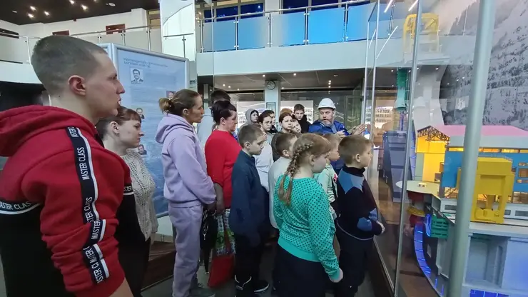 Школьники Кежемского района изучают Богучанскую ГЭС