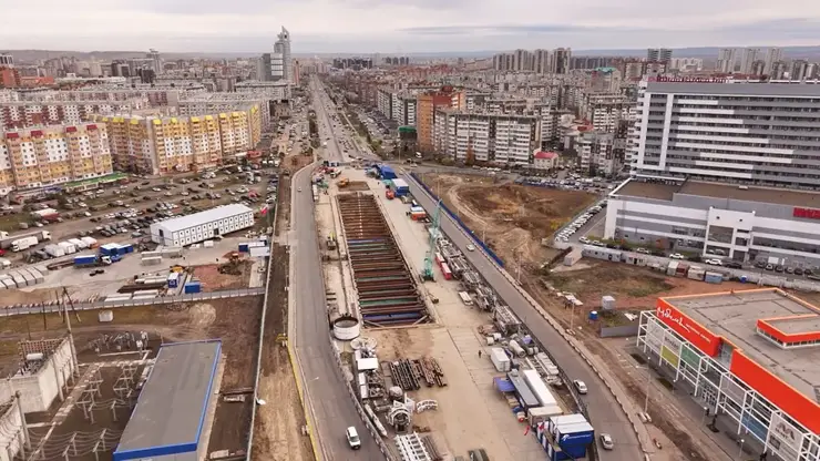 В Красноярске на ул. Молокова на проезде-дублере ограничили движение из-за строительства метро